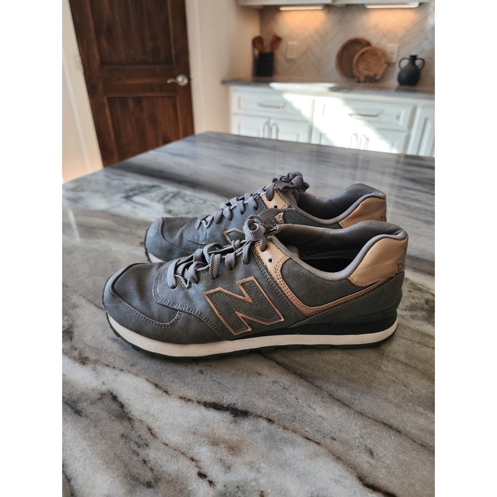 New Balance 574 Womens Grey Rose Gold Metallic Sneakers Size 8